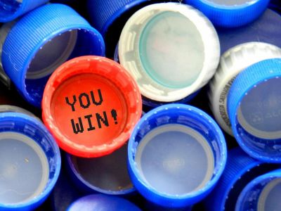 What are the main benefits of a Balanced Scorecard?